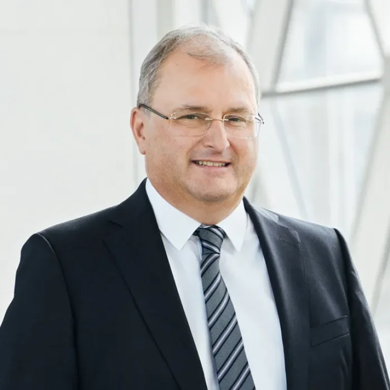 Constantin Svoboda, Vorstand LEGIAL AG