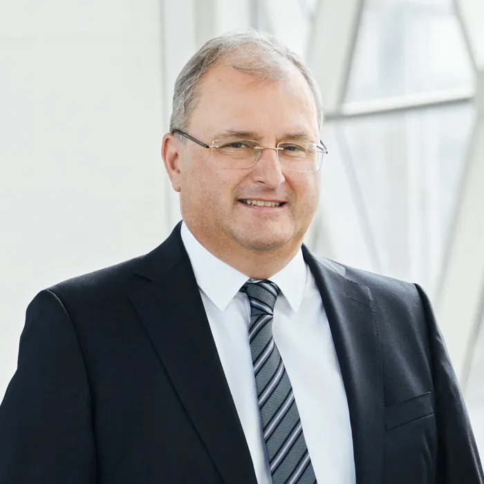 Portrait von Constantin Svoboda, Vorstand der LEGIAL